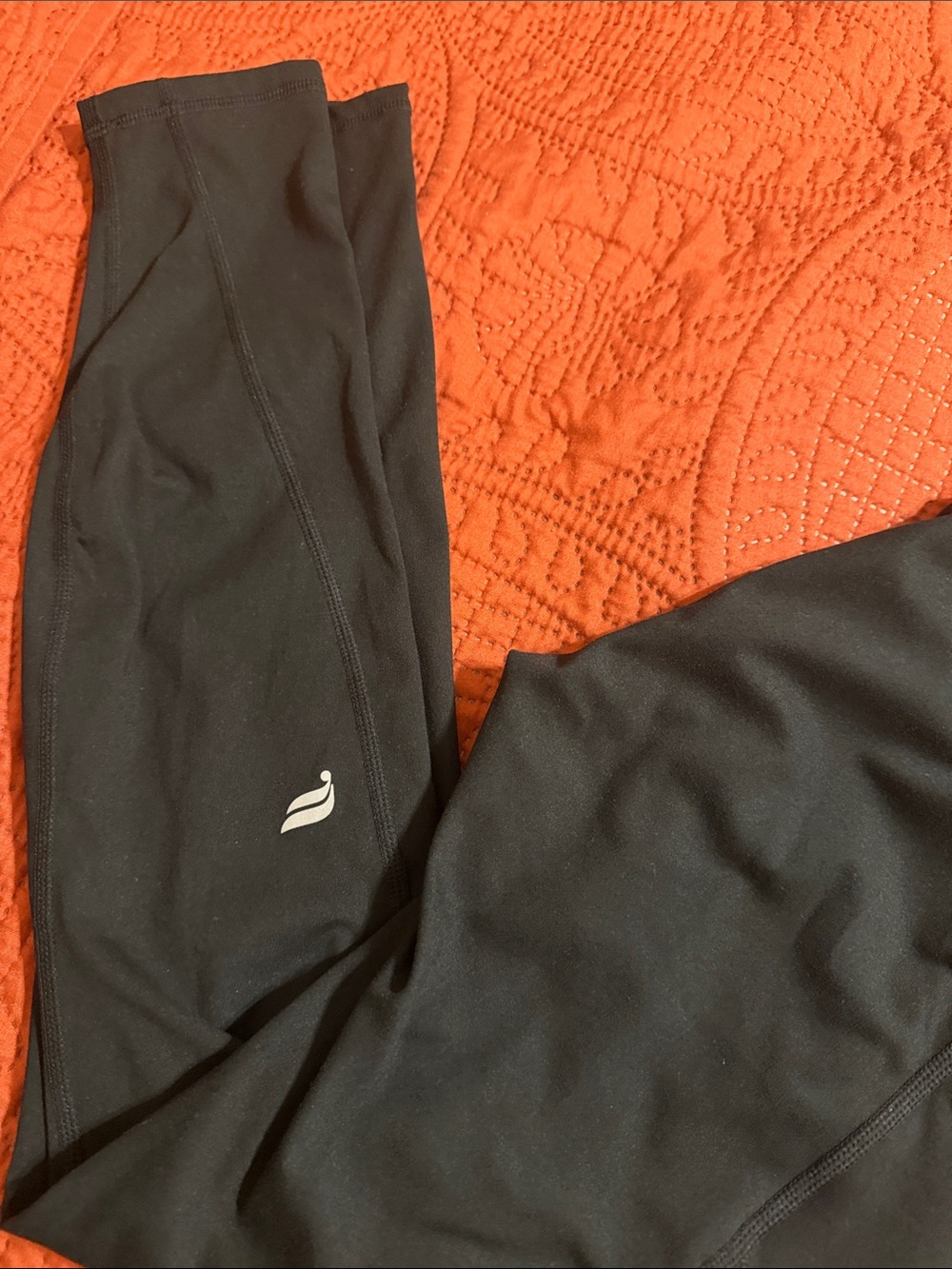 Fabletics Black Performance Leggins - Picture 3 of 7